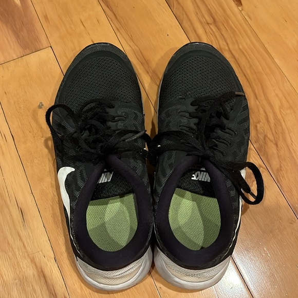 Nike free 5.0 black running shoes size us 5.5 youth, athletic shoes - Picture 6 of 10